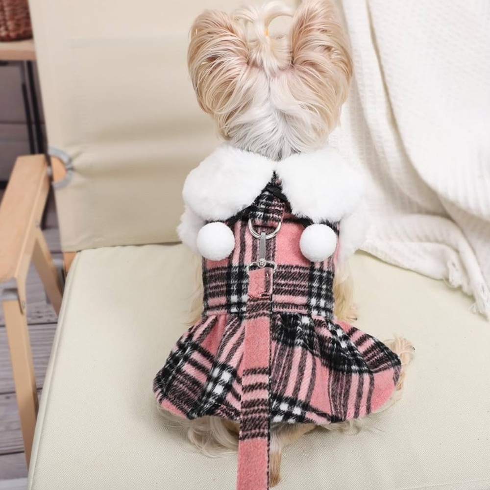 Plaid fleece dog sweater with matching Leash - Pink and White - Picture 2 of 4